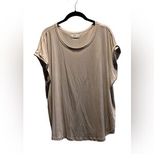24/7 Maurice’s Relaxed Scoop Neck Tee — Light Taupe